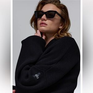 ALO scholar hooded sweater